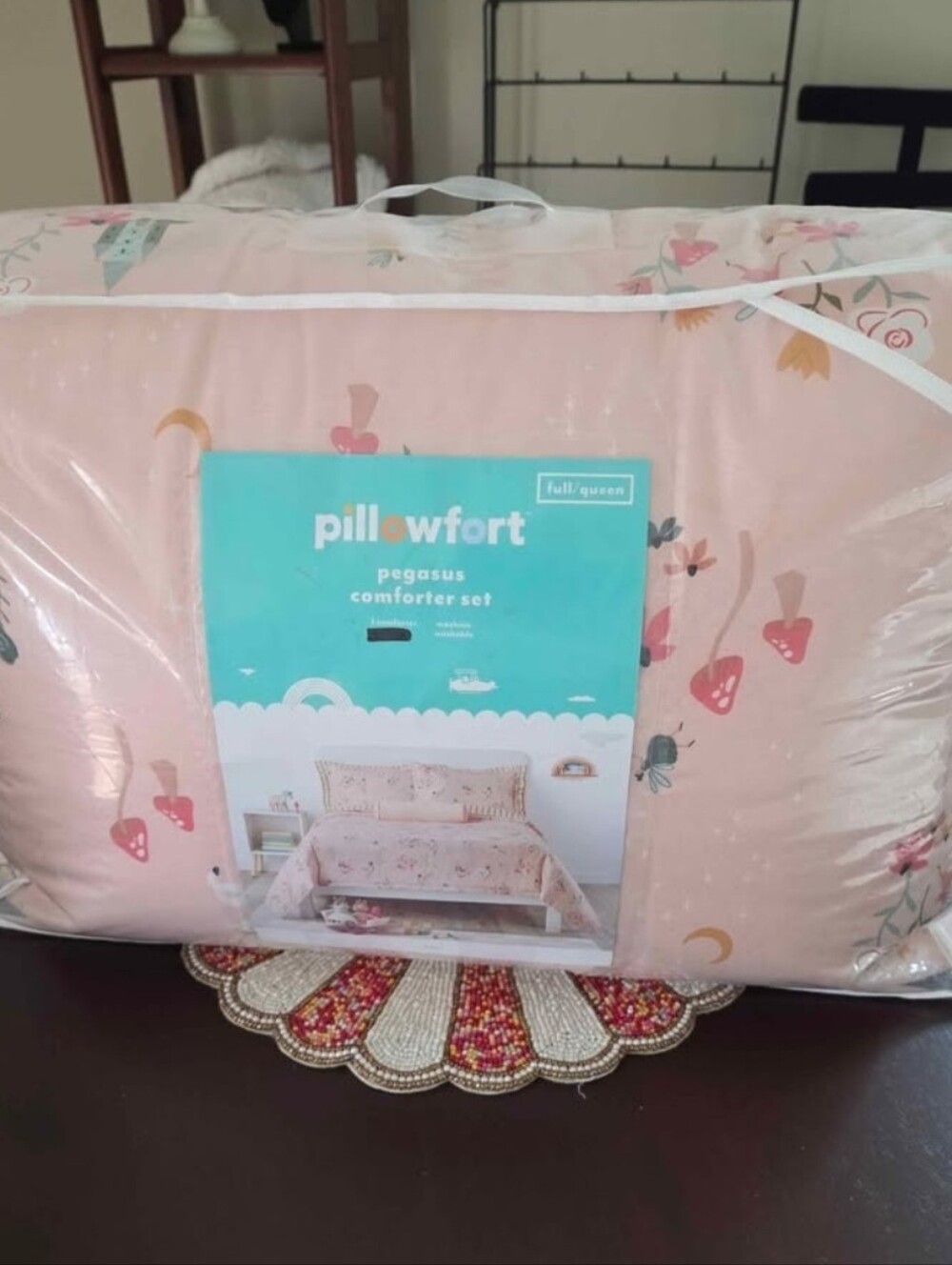 Pillowfort Full/ Queen Pegasus Pink Floral Comforter Only